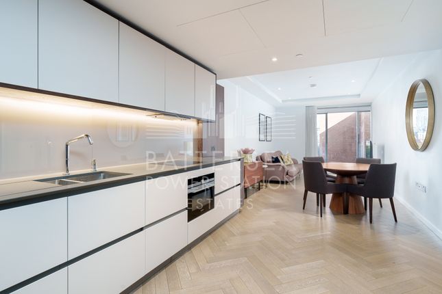 C.04.06, Battersea, London photo 3