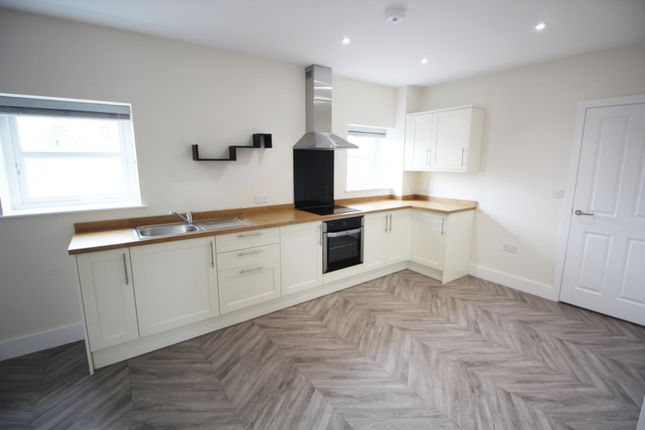 10, Nelson Close, Colchester photo 2