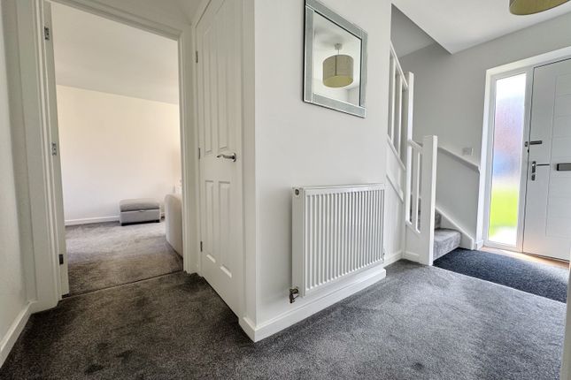 27, Oakfield Gardens, Peterlee photo 3