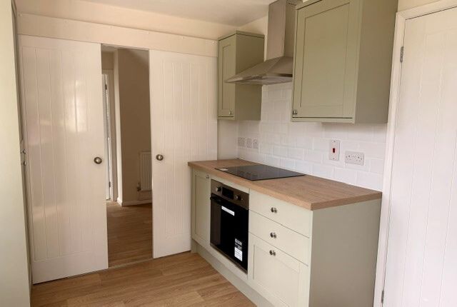 New Cottage,, Haines Hill, Reading photo 4