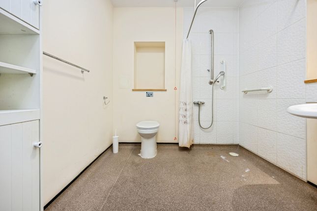 Flat 68, St. Bedes, 14, Conduit Road, Bedfordshire photo 4