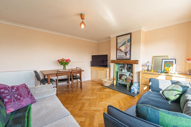 3 Highfield Road, Newport photo 3