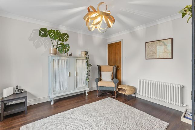 23, St. Peters Court, Addingham photo 4