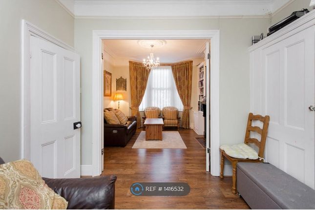 Terraced house to rent in Gordon Road, London