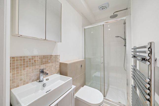Flat Ground Floor, 99, Grayshott Road, London photo 3