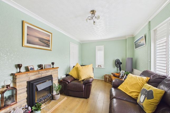 2, Orchard Close, Stonehouse photo 4