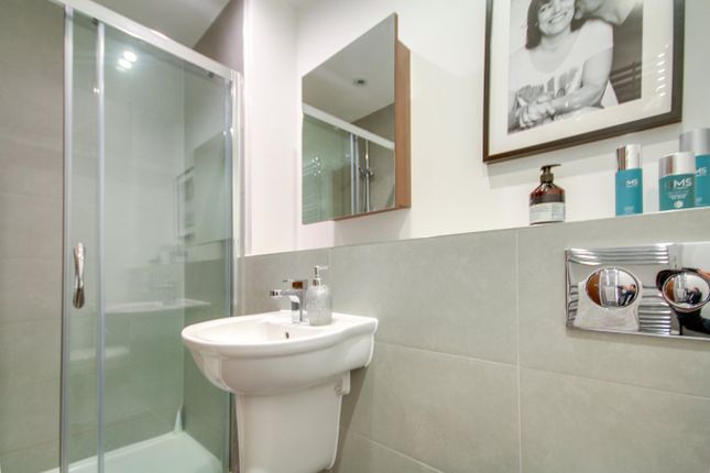 12, Wychwood Place, Crawley photo 4