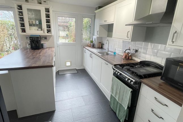 15, Longwood Close, Plymouth photo 4