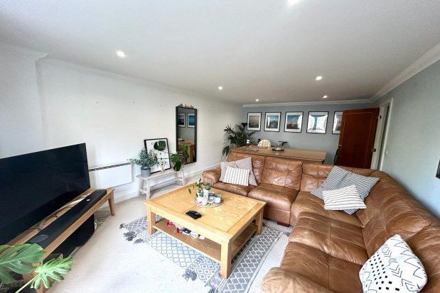 Flat to rent in St. Stephens Mansions, Cardiff