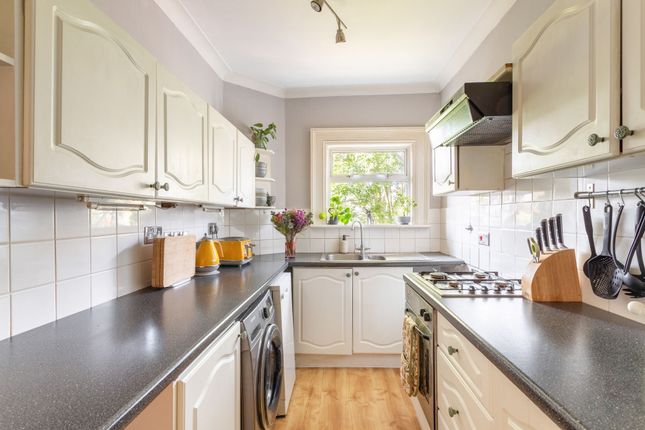 Flat 1, 52 Highcroft Villas, Brighton photo 4