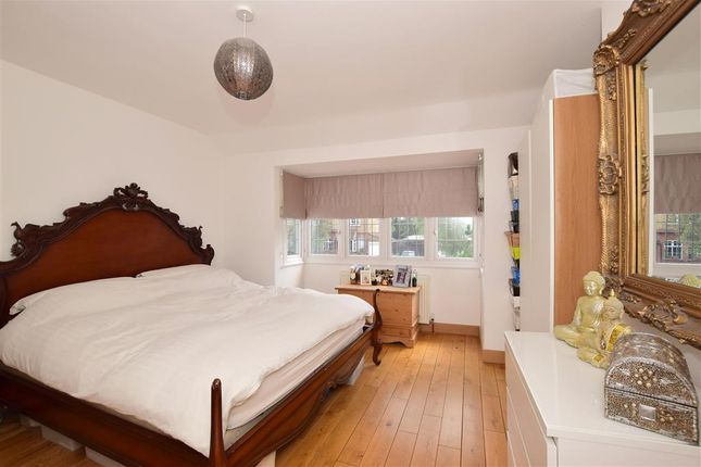 4 Bed Semi Detached House For Sale In Link Lane South Wallington