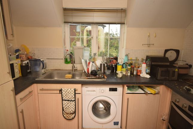 73, Tiger Moth Way, Hatfield photo 5