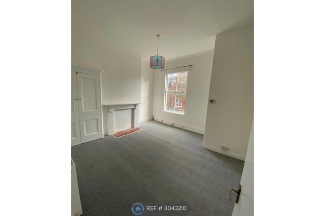 Flat, Marlborough Avenue, Hull photo 2
