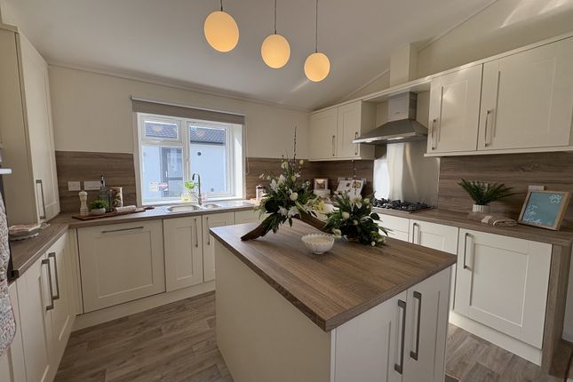 2-bed caravan on 21, Seagull Drive, Sandy Bay Residential Resort, £295,000