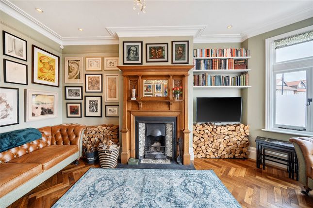 37, Woodberry Crescent, London photo 3