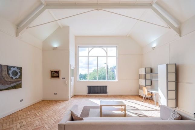 Flat for sale in Fortune Green Road, London