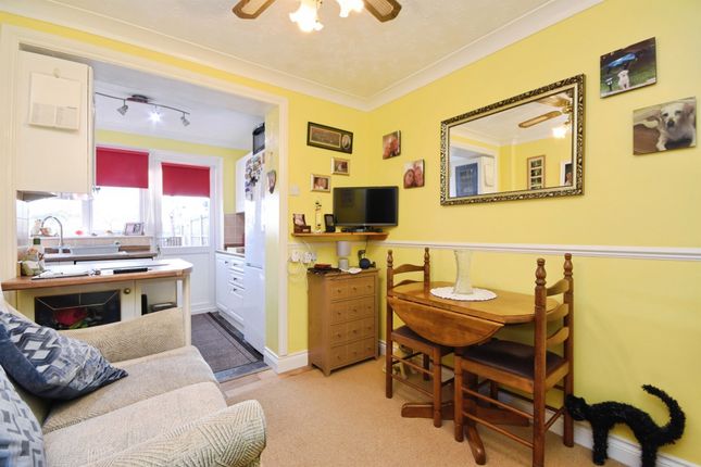 41, Hawkwood Road, Halstead photo 4