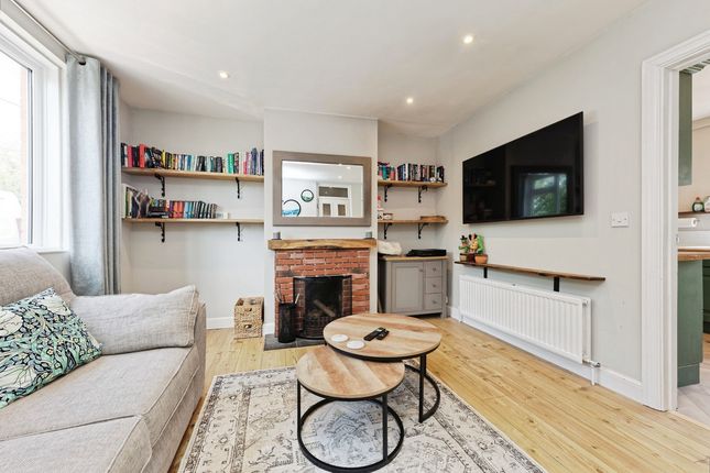 4, Lees Terrace, Canterbury photo 3