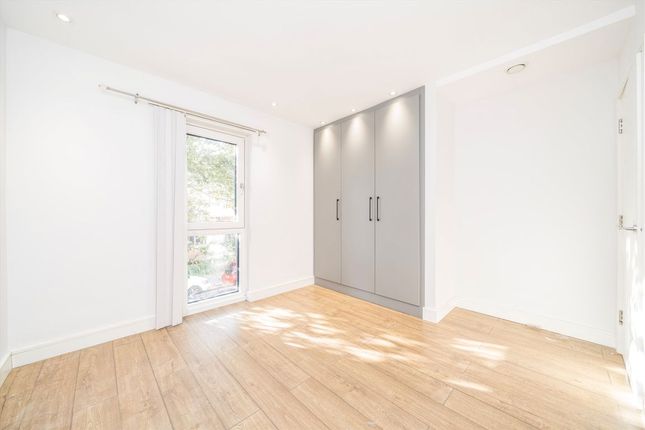 Flat 5, Denehurst Court, 16, Denehurst Gardens, London photo 4