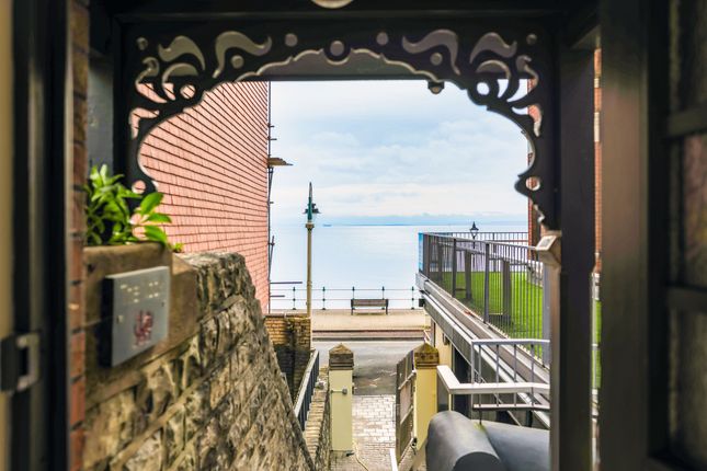 Unknown, Penarth photo 4