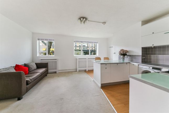 Flat for sale in Albany Street, Regents Park