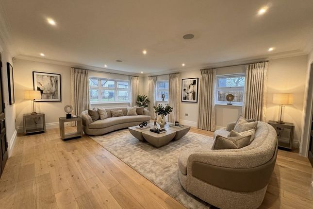 The Sherwood, Dagwood Lane, Brentwood photo 2