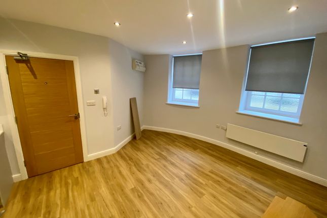 Apt 1, Nottingham photo 5