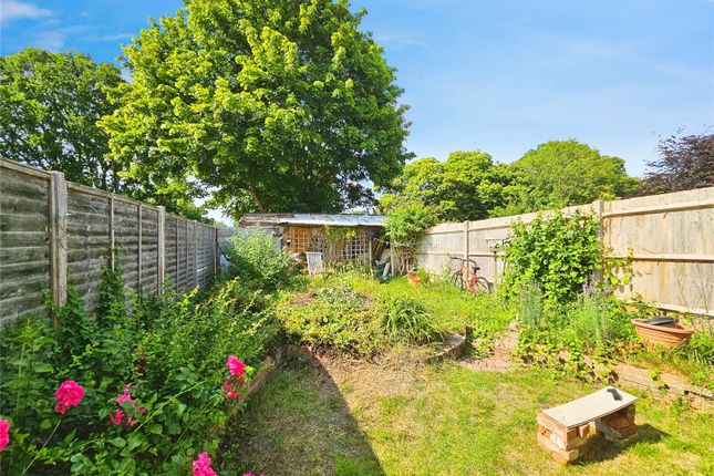 13, Tweseldown Road, Fleet photo 3