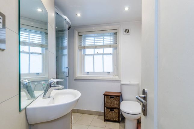 Thumbnail Flat to rent in Gloucester Road, South Kensington, London