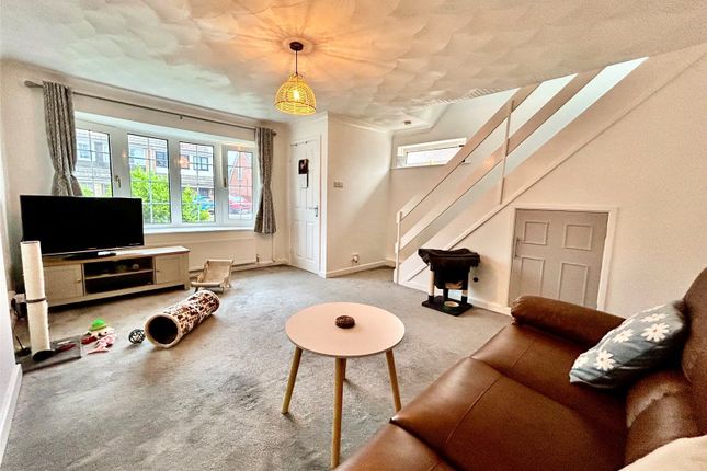 44, Larchwood Crescent, Lancashire photo 2
