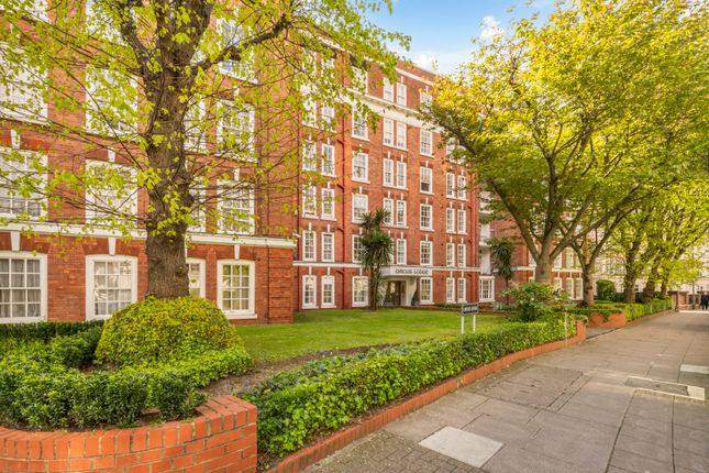 Flat for sale in Circus Lodge, Circus Road
