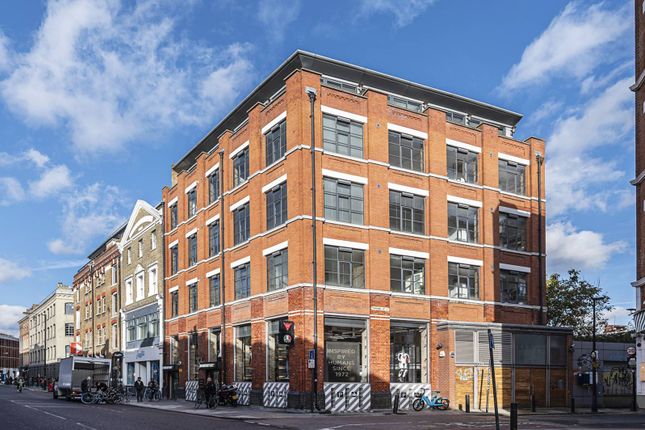 Flat to rent in Thrawl Street, Spitalfields, London