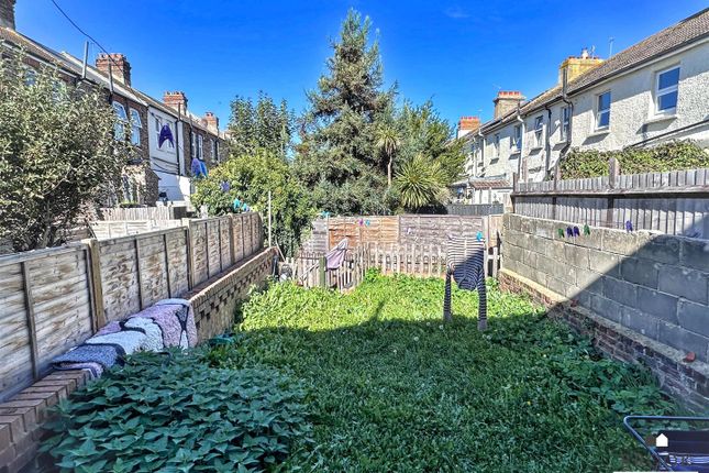144, Ashford Road, Eastbourne photo 4