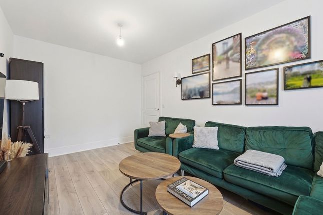 204 Tay Road, Leicester photo 3