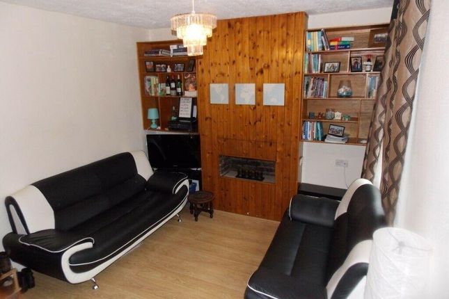 Thumbnail Terraced house to rent in Fountain Road, London