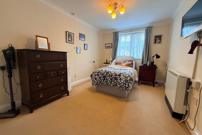 Flat 18, Yeovil photo 4