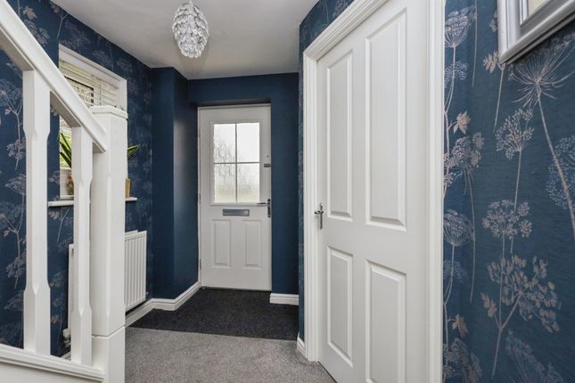 23, Viburnum Way, Hailsham photo 3