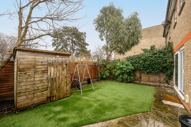 55, Wycliffe Road, London photo 3