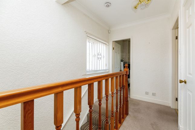 Town house for sale in Farm View Road, Kimberworth, Rotherham