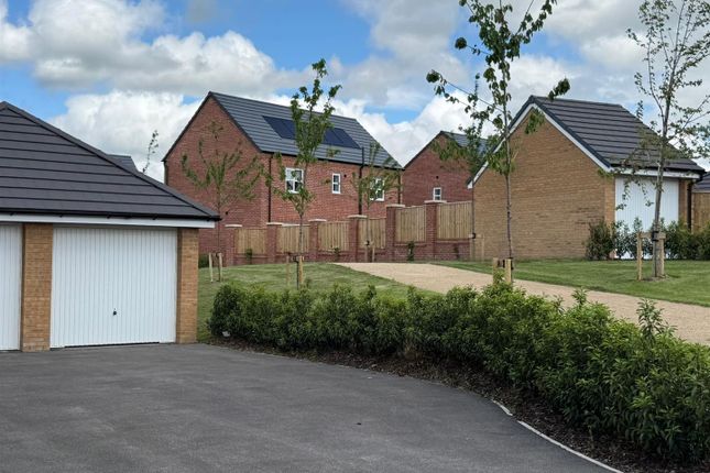 35, Foundry Road, Bolton photo 2
