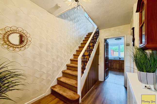 8, Primrose Court, Swansea photo 2