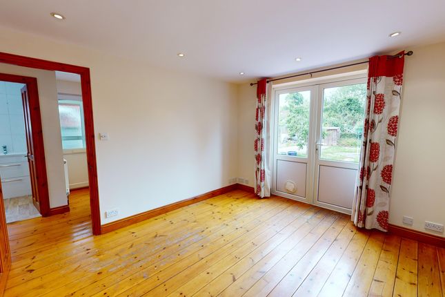 76, Orchard Avenue, Cheltenham photo 4