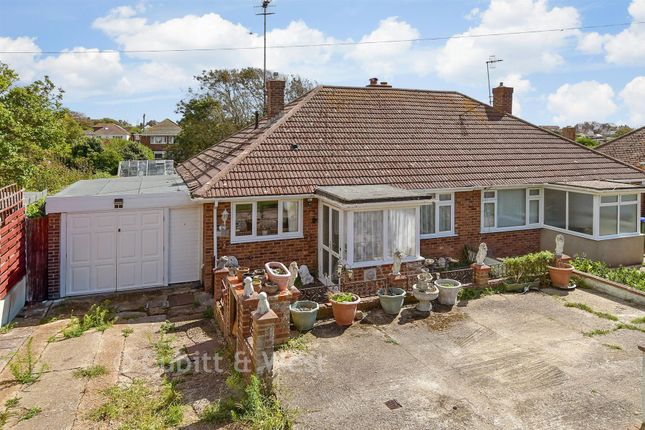 41, Cliff Gardens, Telscombe Cliffs photo 4