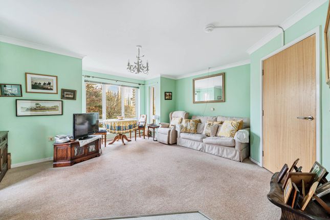 11, Greenrod Place, Brentford photo 3