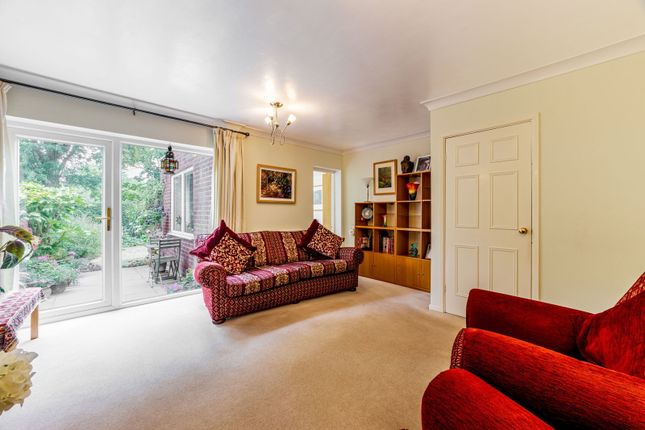 32, Stonehouse Avenue, Willenhall photo 4