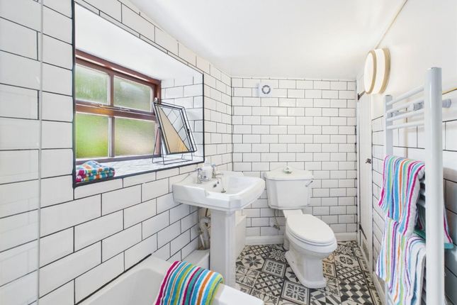 26 Wash Green, Matlock photo 4