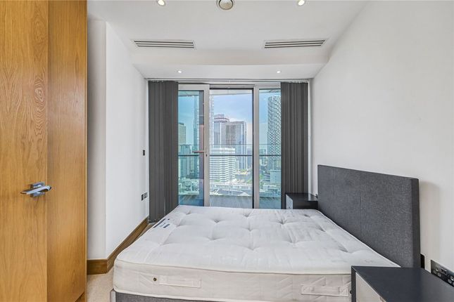 Apartment 1705, Arena Tower, 25, Crossharbour Plaza, London photo 4