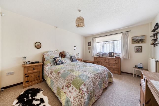 44, Sycamore Drive, Powys photo 2