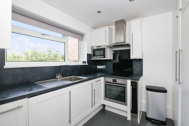 Thumbnail Maisonette for sale in Elm Road, Sidcup, Kent