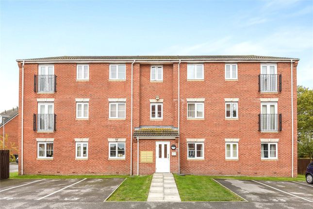 Flat for sale in Heather Gardens, North Hykeham, Lincoln